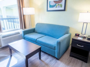 Quality Inn Palm Beach International Airport