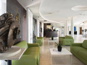 Isola Sacra Rome Airport