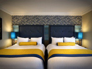 Leonardo Royal Hotel London City