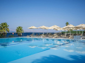 The Nowness Luxury Hotel & Spa (Adults Only 16+)