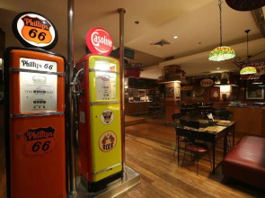 Crown Regency Hotel and Towers