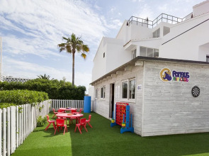 FERGUS Style Bahamas