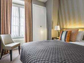 Hotel Eiffel Kennedy