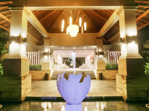 Отель Grand Whiz Nusa Dua