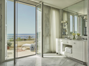 Отель Grand-Hôtel du Cap-Ferrat, A Four Seasons