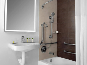 Отель DoubleTree by Hilton Metropolitan - New York City