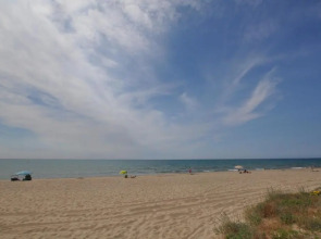 Airhostel Barcelona Airport 24h