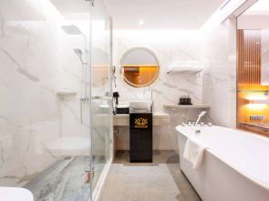 Отель Wyndham Jomtien Pattaya