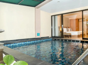 Cross Vibe Paasha Atelier Bali Kuta