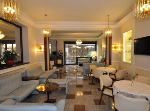 Cavour 30TRE - Hotel Moderno