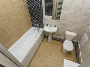 Две Подушки в микрорайоне Зеленый город 4