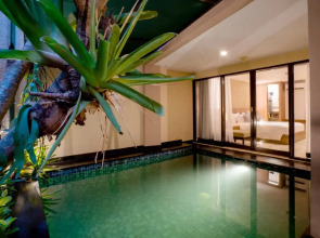 Cross Vibe Paasha Atelier Bali Kuta