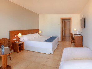 RH Ifach Family Hotel