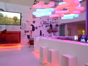 Napa Plaza Hotel - Adults Only