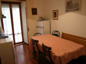 Vatican Rooms Guest House