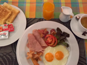 Pipikuku Hotel & Restaurant