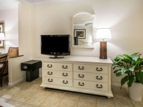 Comfort Suites Paradise Island