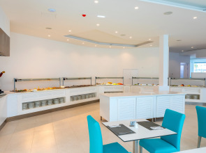 Limanaki Beach Hotel