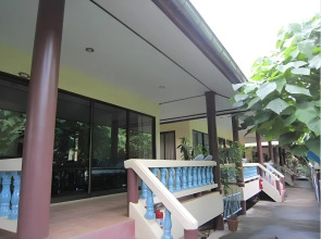 JJ Bungalow & Guest house