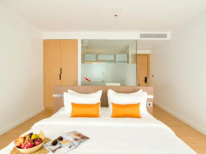 Seven Zea Chic Hotel