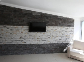 Aurasia SeaSide Hotel