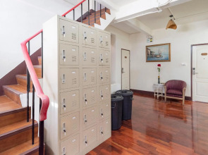 Bangkok Check Inn - Hostel