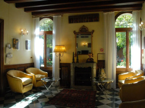 Pensione Accademia - Villa Maravege