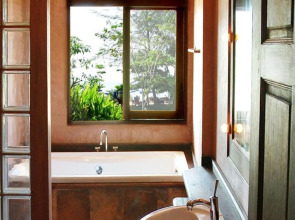 Andamania Beach Resort