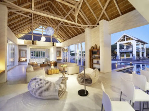 Emanya at Etosha Game Lodge