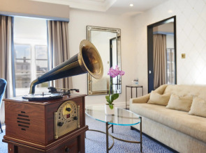 The Waldorf Hilton, London