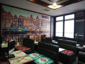 Capsule Hotel Block Room