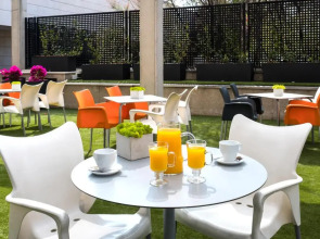 Hotel Tach Madrid Airport