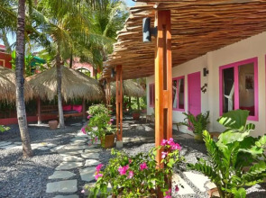 PinkCoco Uluwatu - Constant Surprises & for Cool Adults Only