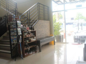 OYO 110 Asiatel Airport Hotel