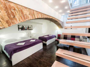 Tia Apartments and Rooms