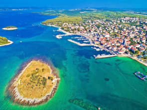 Pool Apartment Bakija 2