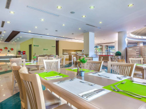 Kipriotis Hippocrates & Maris Suites