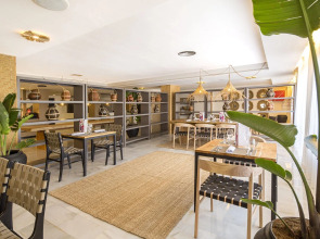 FERGUS Style Bahamas