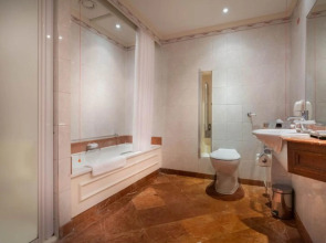 St. James' Court, A Taj Hotel, London