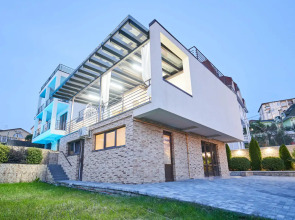 Вилла на Орбитовской