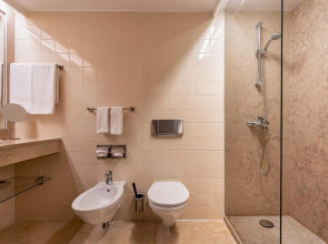 Carcavelos Beach Hotel