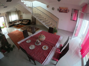 Tanjitan Hospitalite