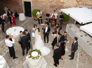 Palazzo Contarini Della Porta Di Ferro