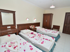 Rose Garden Apart Hotel