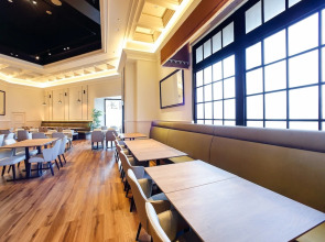 Oriental Hotel Universal City