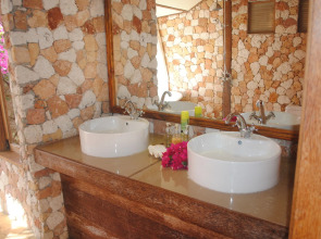 Seasons Lodge Zanzibar