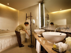 InterContinental Hanoi Westlake by IHG