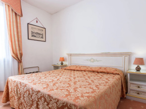 Hotel Ambassador Tre Rose