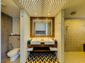 Cinnamon Bey Beruwala