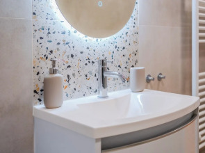 Peaceful Nest In City Center